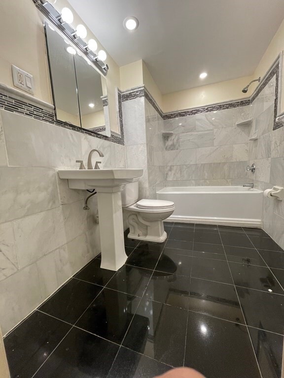 Building Photo - 45 School St