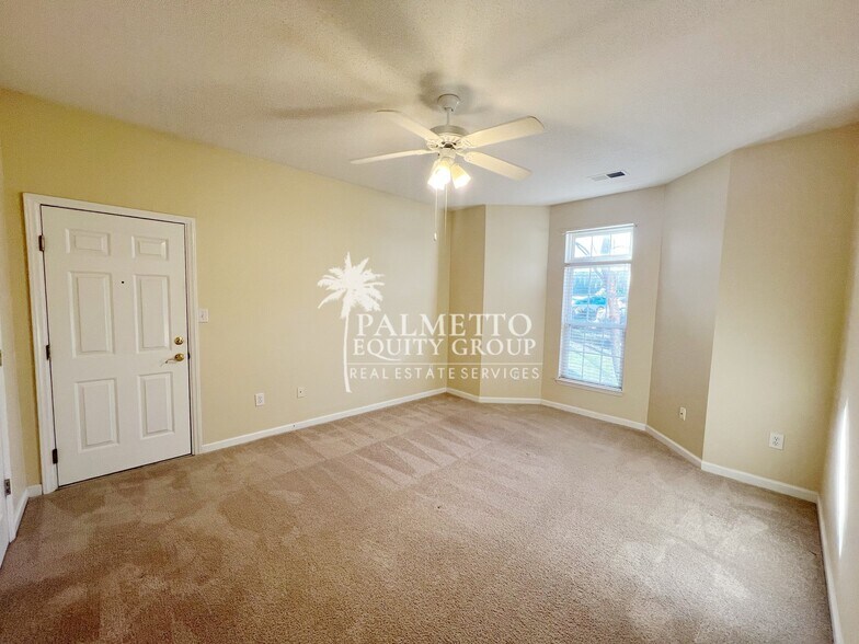 Building Photo - 3001 Greystone Point