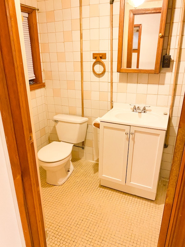 Building Photo - 3934 N Christiana Ave