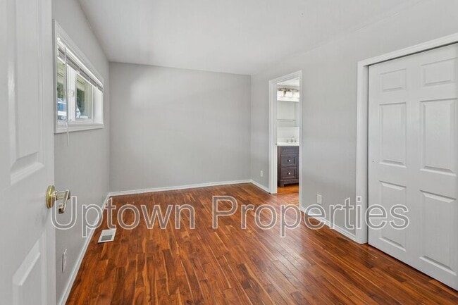 Building Photo - 11551 SW 64th Ave