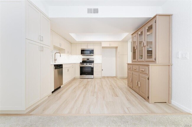 Building Photo - 27139 Rio Prado Dr