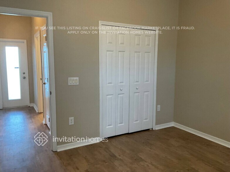 Building Photo - 902 Willow Oak Loop