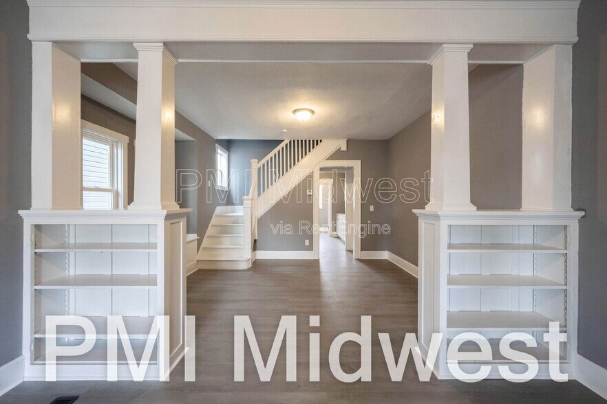 Building Photo - 22 N Euclid Ave