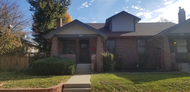 Primary Photo - GORGEOUS REMODELED HALF-DUPLEX 1 BLOCK FRO...