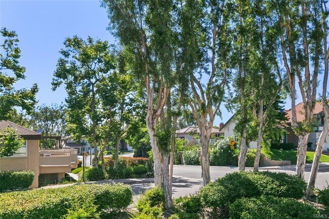 Building Photo - 25652 Rimgate Dr