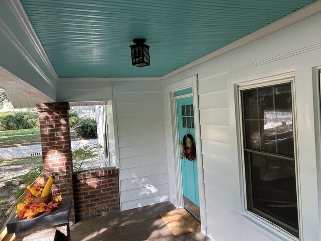 Building Photo - 12 Harvard Pl