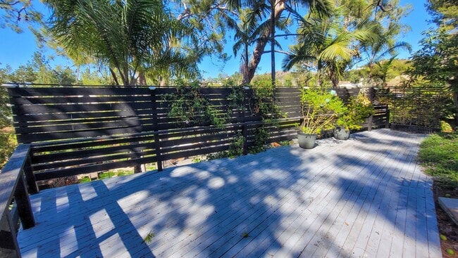 Building Photo - Gorgeous 3 Bed 2 Bath House In Whittier Co...