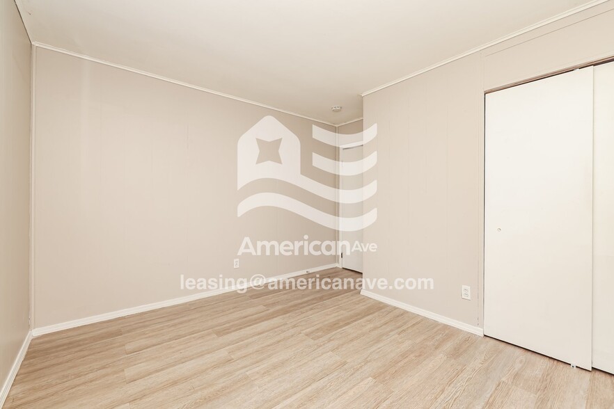 Building Photo - 1385 Guenther Rd