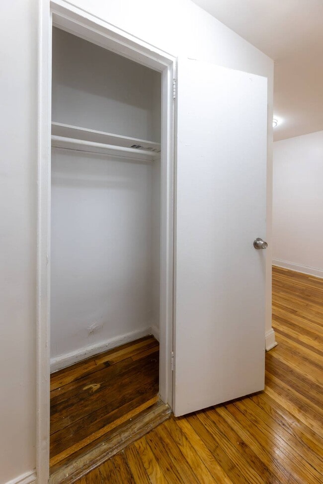 Building Photo - 131-11 Kew Gardens Rd