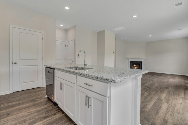 Building Photo - 136 Ashelyn Pk Dr