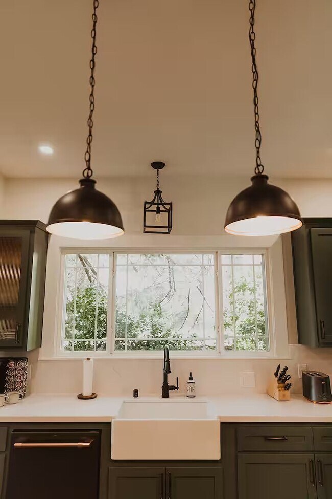 Building Photo - Historic Charm Meets Modern Comfort – Fully Furnished