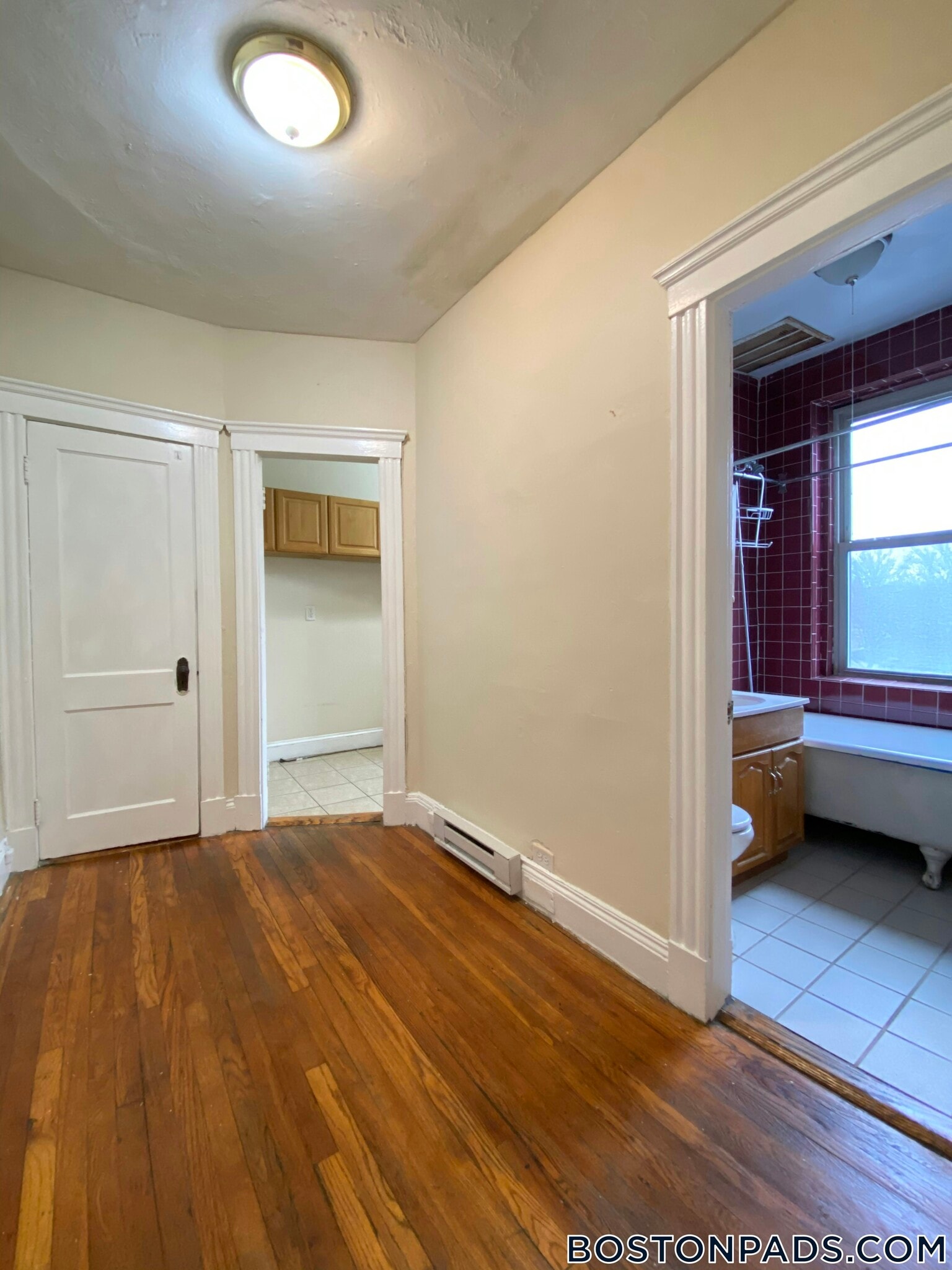 Building Photo - 55 Park Dr