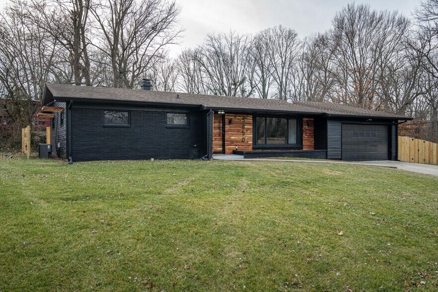 Building Photo - 5850 Devington Cir