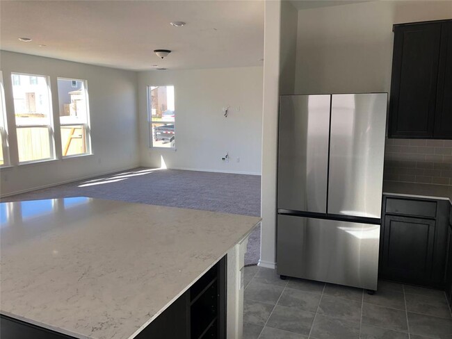 Building Photo - 100 Passiflora Dr