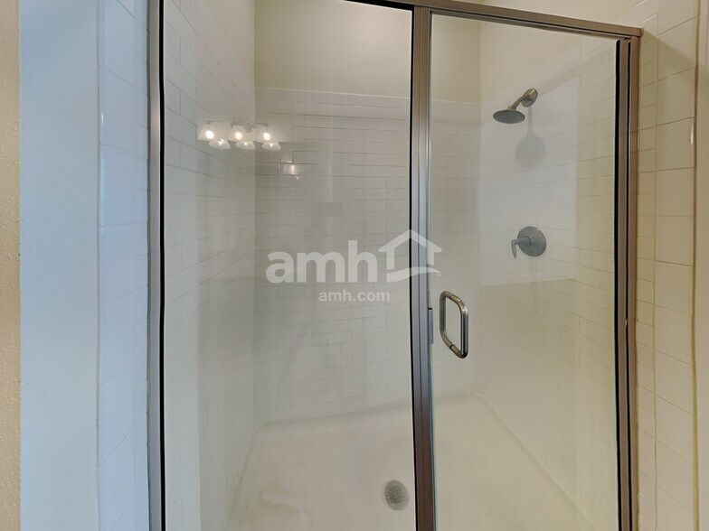 Building Photo - 7801 Stumble Journey Ln