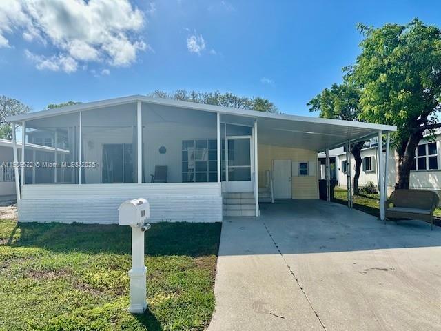 Primary Photo - 810 S Jade Dr