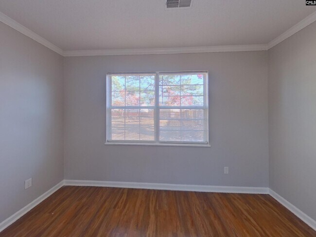 Building Photo - 7 Barnley Ct