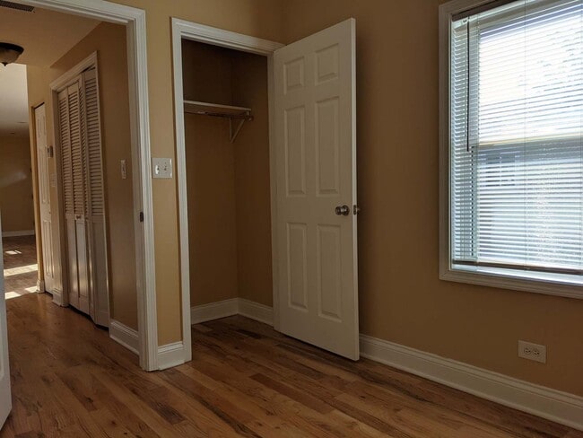 Building Photo - 712 S Aberdeen St