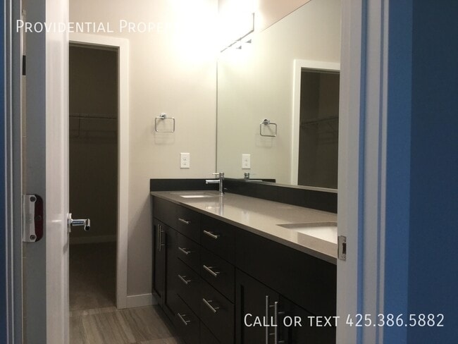 Building Photo - 1571 139th Ln NE