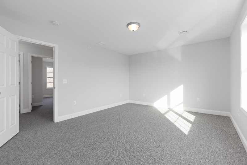 Building Photo - 21 Karatzas Avenue