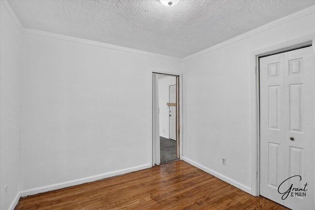 Building Photo - 11434 Laing St