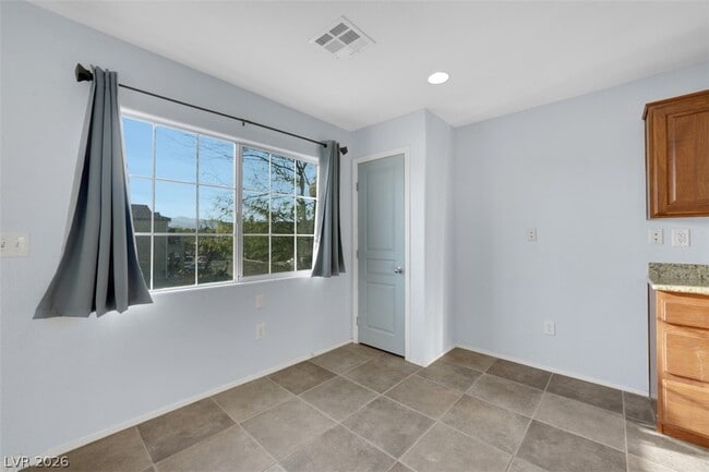 Building Photo - 1824 N Peridot Point St