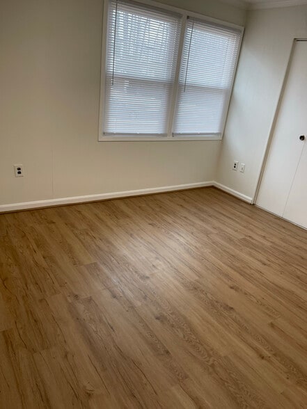 Building Photo - 6204 Greeley Blvd