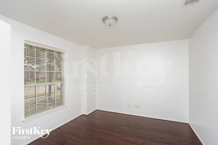 Building Photo - 4510 Grantham Dr