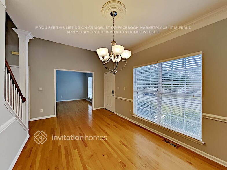 Building Photo - 11023 Sycamore Club Dr