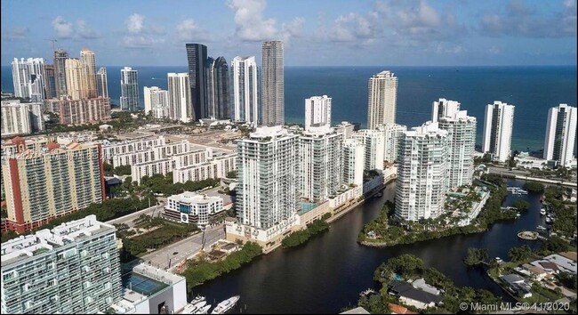 Building Photo - 300 Sunny Isles Blvd