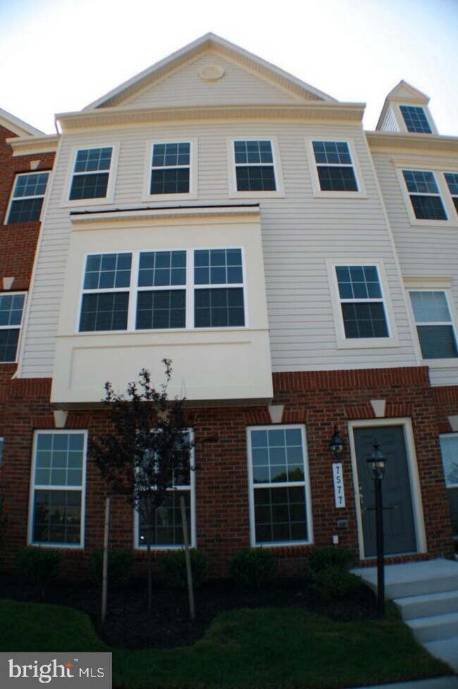 Building Photo - 7577 Crowley St