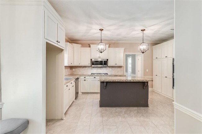 Building Photo - 307 Long Cove Dr