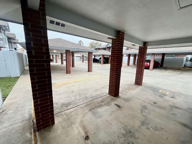 Building Photo - 1205 International Blvd