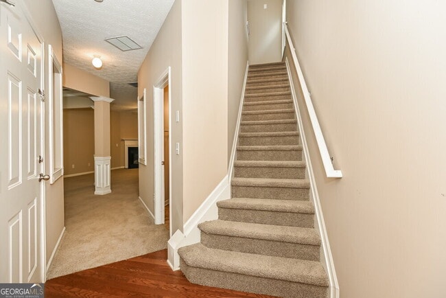 Building Photo - 934 Gardenia Curve