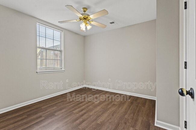 Building Photo - 412 John Sutherland Dr