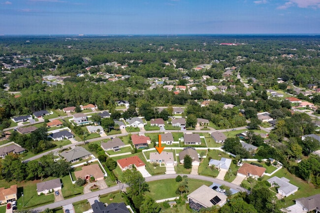 Building Photo - 12 Wheeler Ln