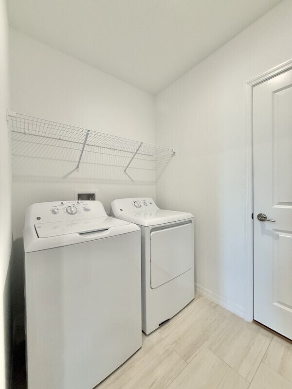 Building Photo - 3521 Great Pk Ct
