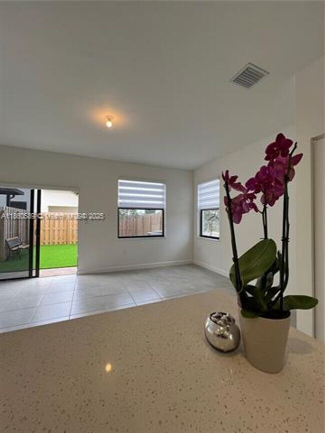 Building Photo - 12725 SW 234th Ter