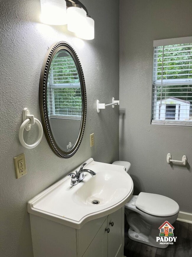 Building Photo - 616 Arizona Ave