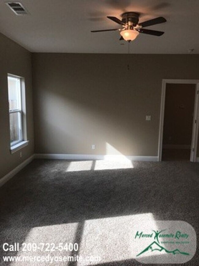 Building Photo - $100 discount for 2 year lease! Appointmen...