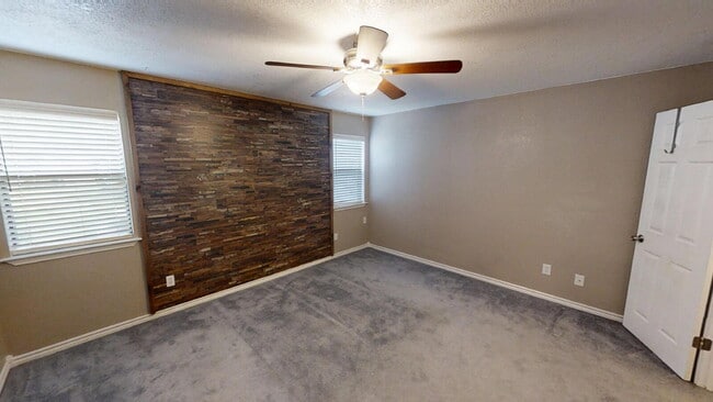 Building Photo - Welcome home to this beautifully maintained two-story residence that blends comfort, style, and e...
