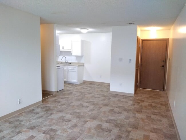 Interior Photo - 640 S. 4th St.