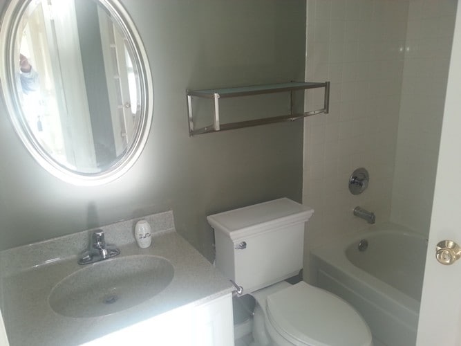 Building Photo - 1385 Mainsail Dr