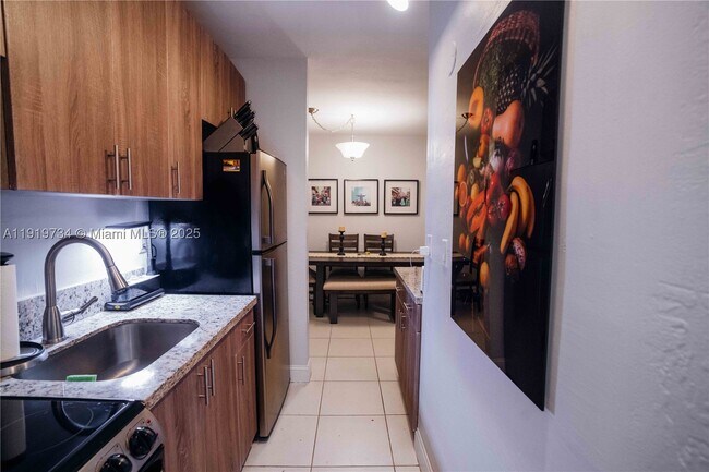 Building Photo - 7901 SW 64th St