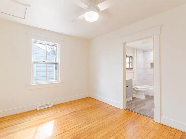 Building Photo - Beautifully Restored Belmont Gem With Fenced Yard