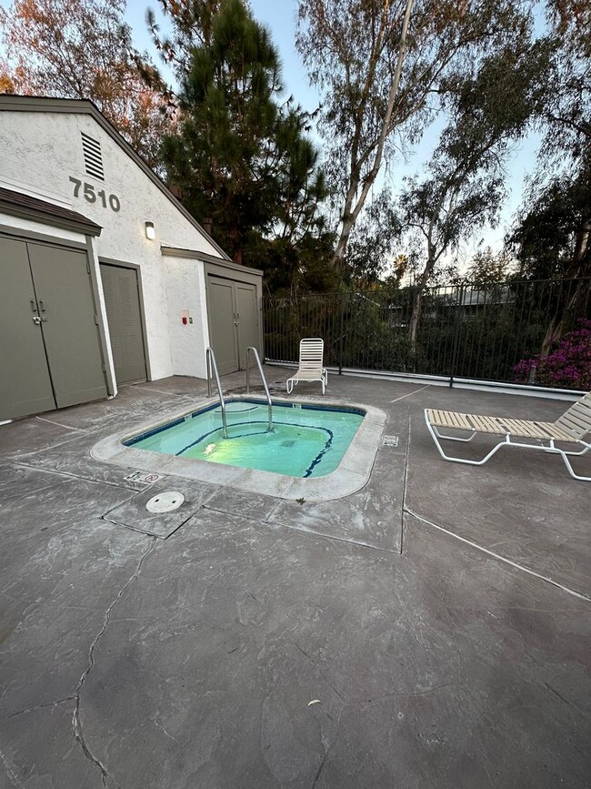 Building Photo - LA MESA GEM...MOVE IN READY! SPACIOUS 1-BE...