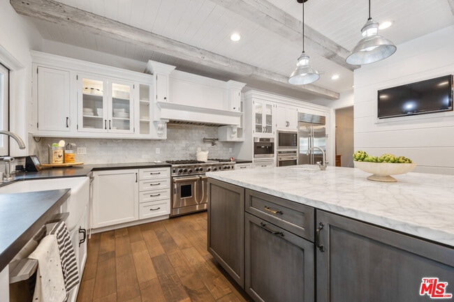 Building Photo - 12722 Halkirk St