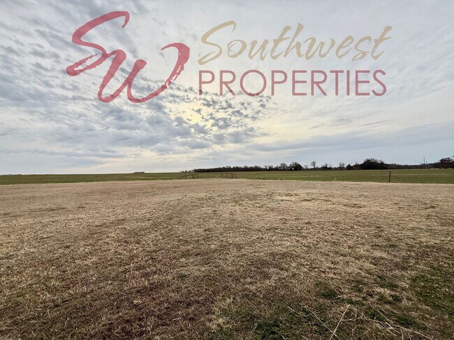 Building Photo - Well maintained 3 bedroom, 2 bathroom in the country