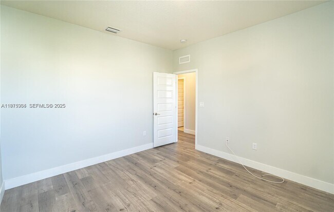 Building Photo - 10574 NW 81st Terrace