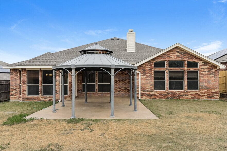 Building Photo - 9221 Barbara Dr